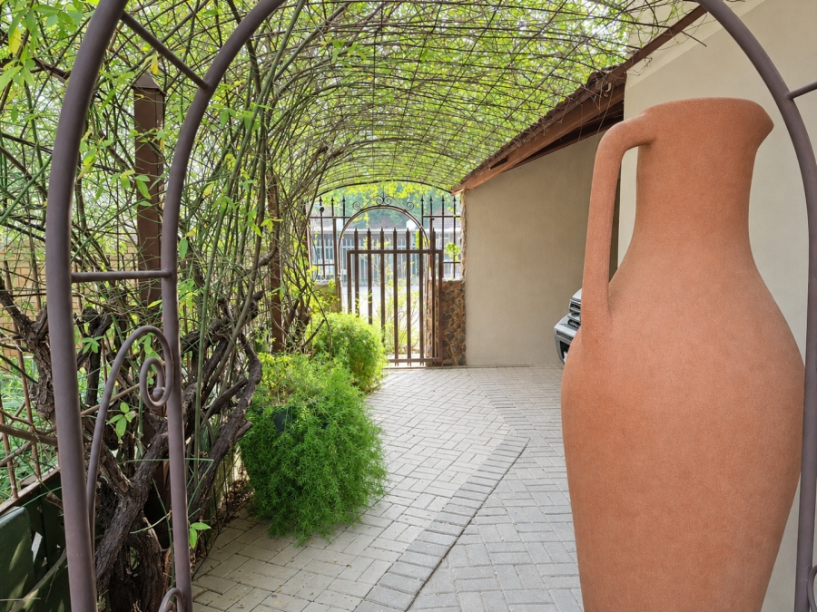6 Bedroom Property for Sale in Delareyville North West